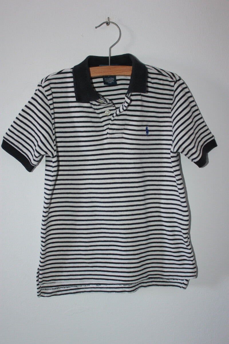 tweedehands-donkerblauw-wit-gestreept-poloshirt-maat-110-ralph-lauren-jongen