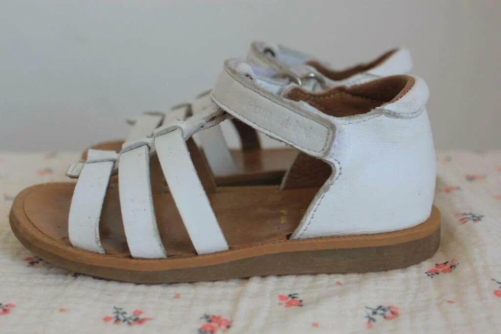 tweedehands-witte-leren-sandalen-maat-23-meisje-pom-d-api