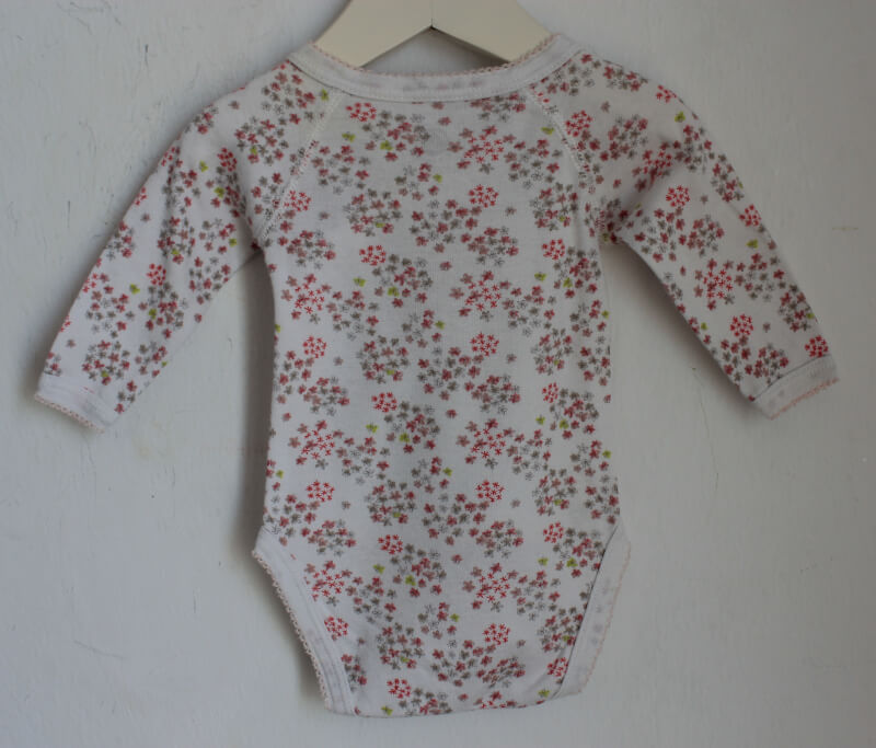 tweedehands-gebloemde-romper-lange-mouwen-maat-56-petit-bateau