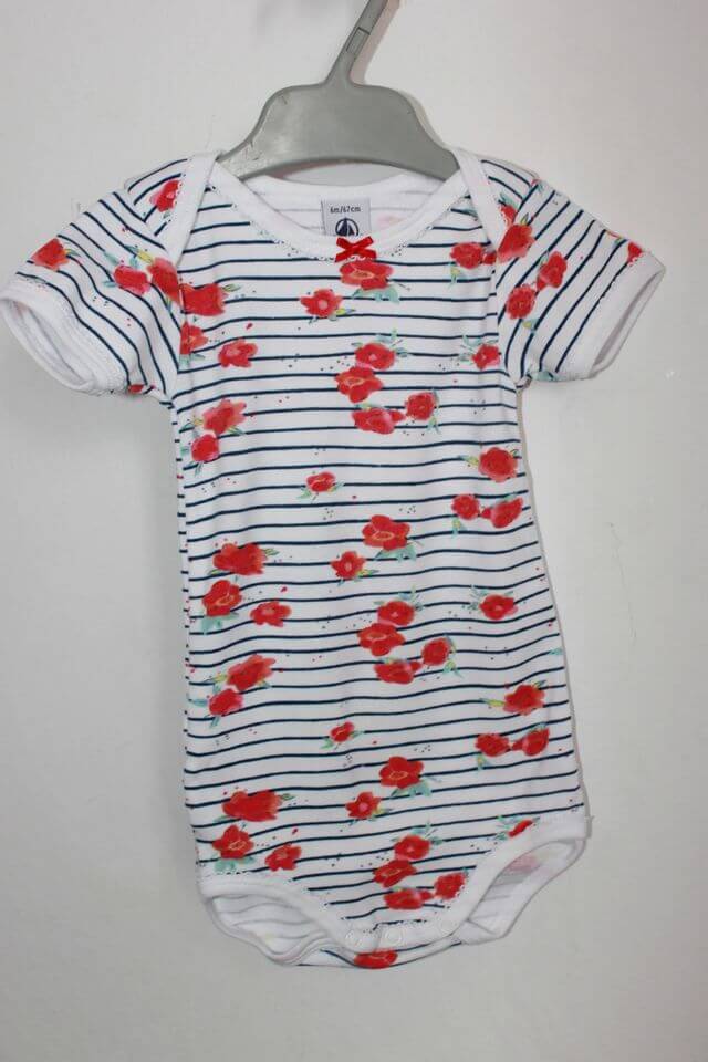 tweedehands-gebloemde-petit-bateau-romper-korte-mouwen-maat-68