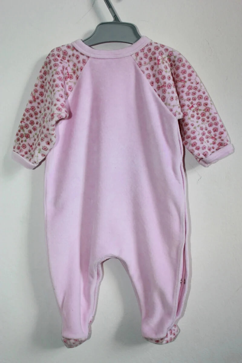 tweedehands-roze-velours-gebloemd-boxpakje-maat-62-petit-bateau