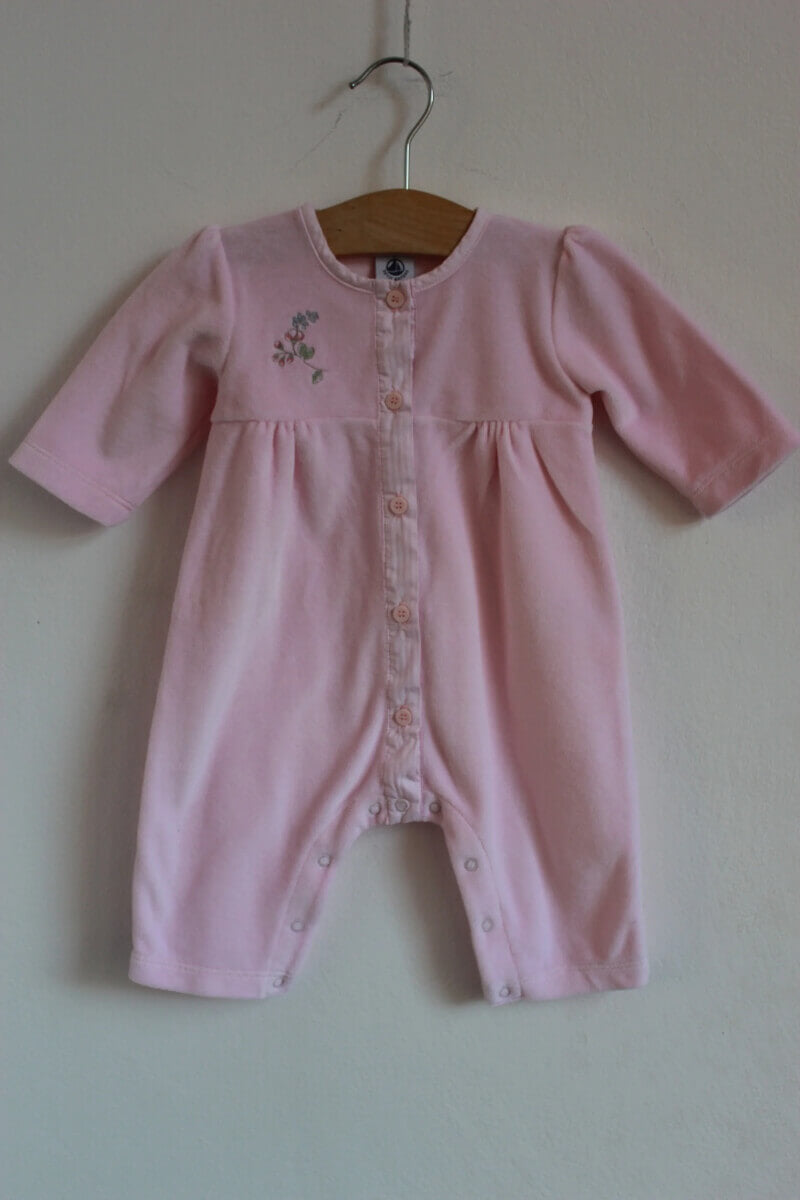 tweedehands-roze-zacht-velours-voetloos-boxpakje-maat-62-petit-bateau