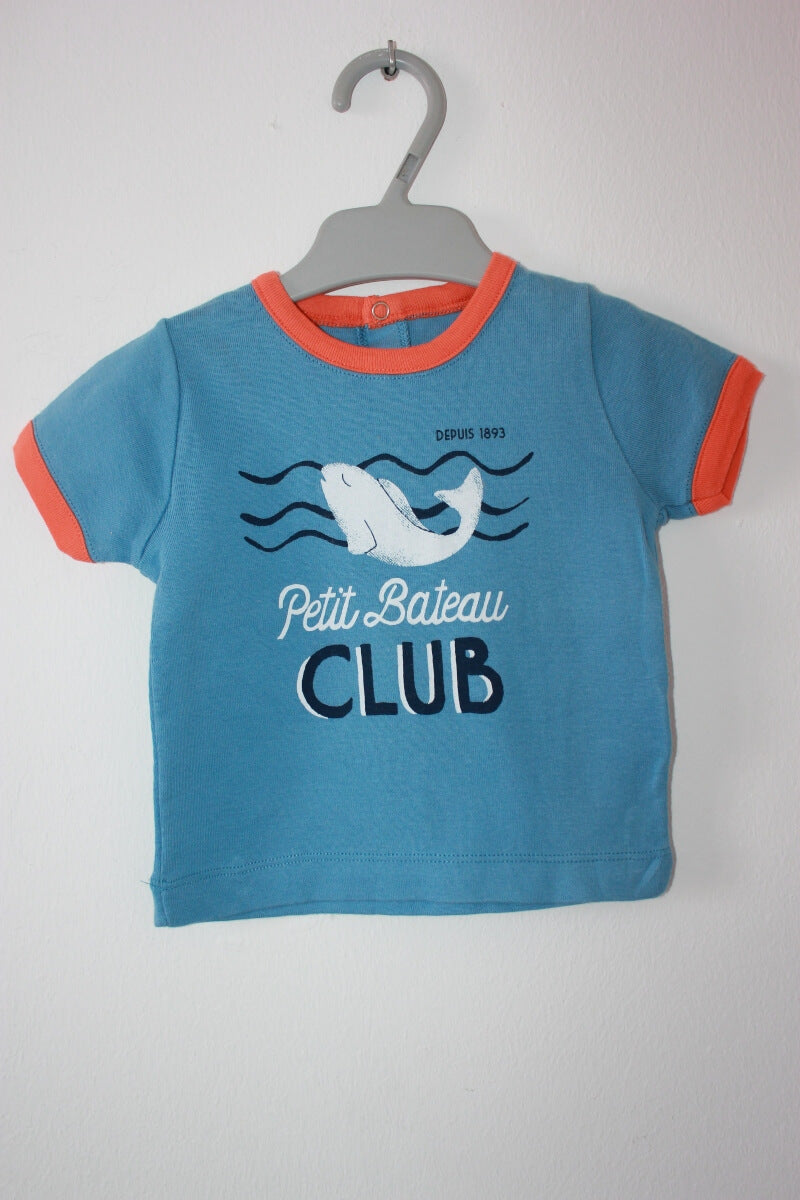 tweedehands-blauw-shirt-korte-mouwen-walvis-maat-68-baby-petit-bateau