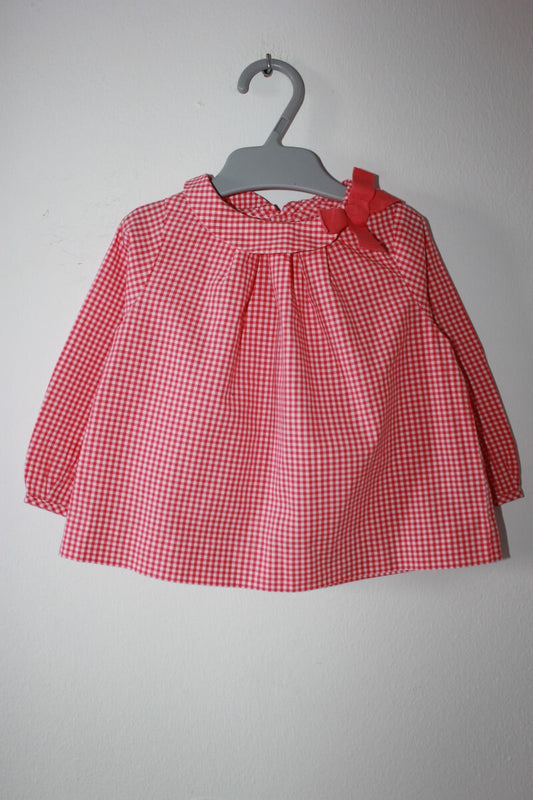 tweedehands roze met wit katoenen geruite blouse van jacadi met lange mouwen in maat 68 voor een baby meisje
