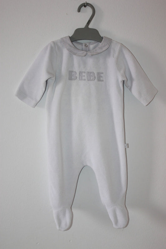 tweedehands unisex velours jacadi playsuit in maat 62 voor een baby