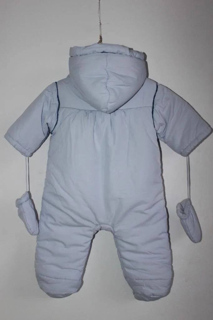 tweedehands unisex lichtblauw jacadi skipak in maat 62 voor een baby 