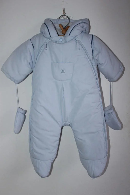 tweedehands unisex lichtblauw jacadi skipak in maat 62 voor een baby