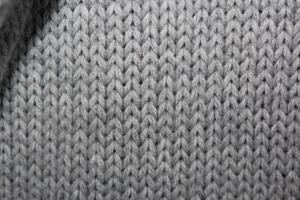 tweedehands lang lichtgrijs jacadi vest met capuchon maat 104