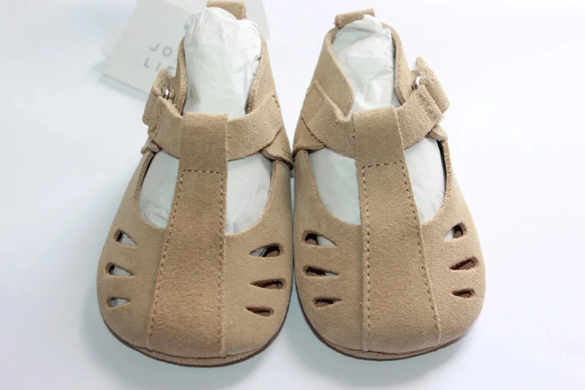 beige-suede-schoenen-baby-meisje-maat-17-zara