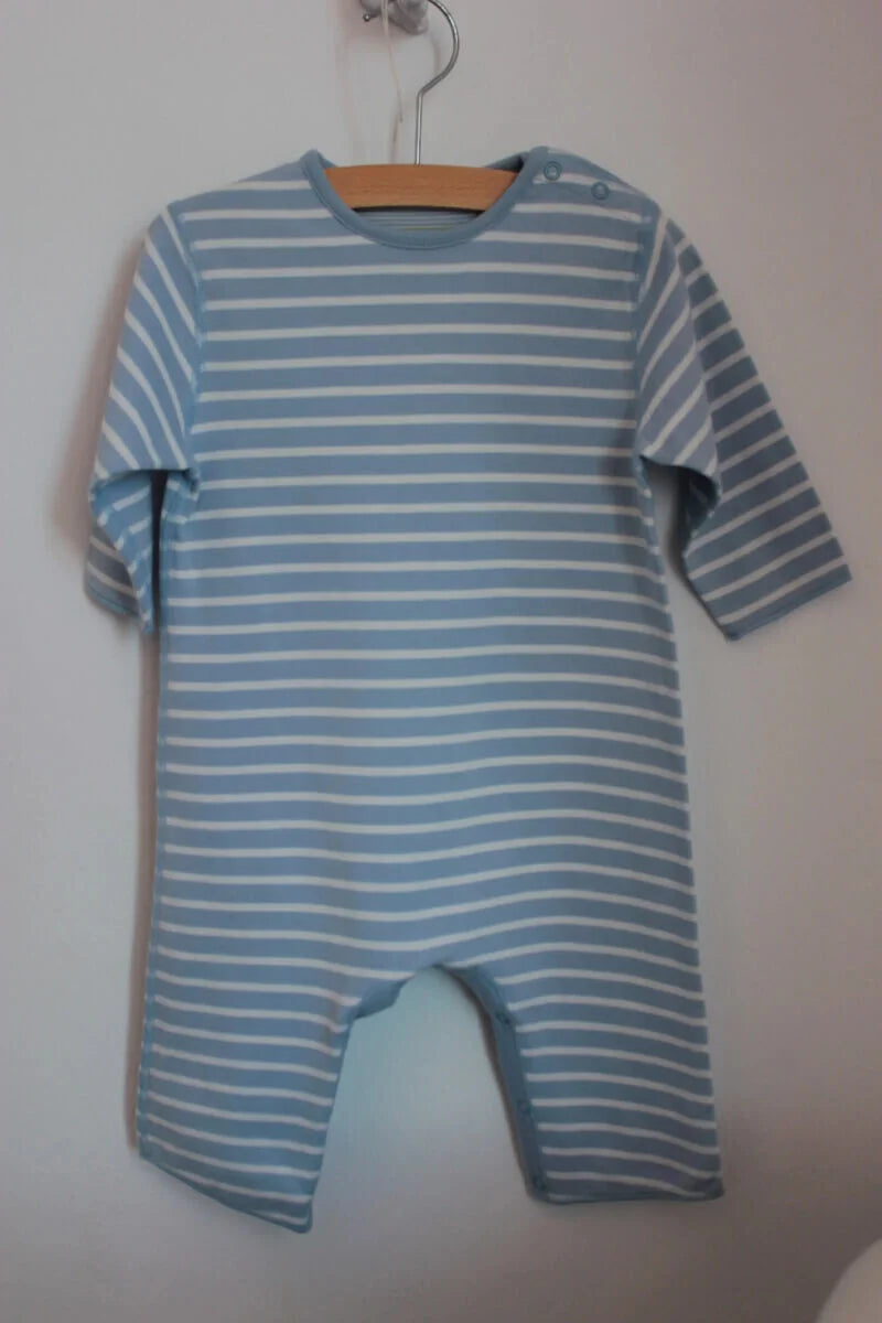 tweedehands-unisex-blauw-wit-gestreept-boxpakje-petit-bateau-maat-74