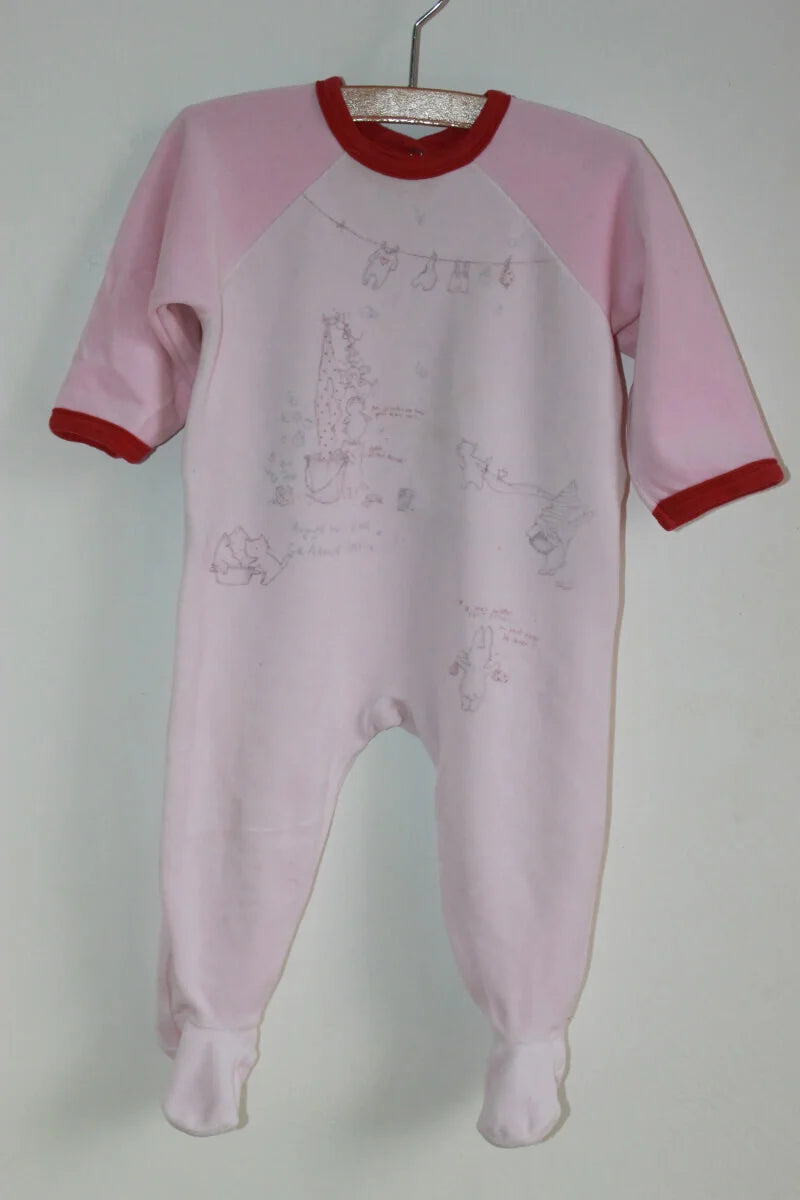 tweedehands-roze-velours-boxpakje-maat-74-petit-bateau