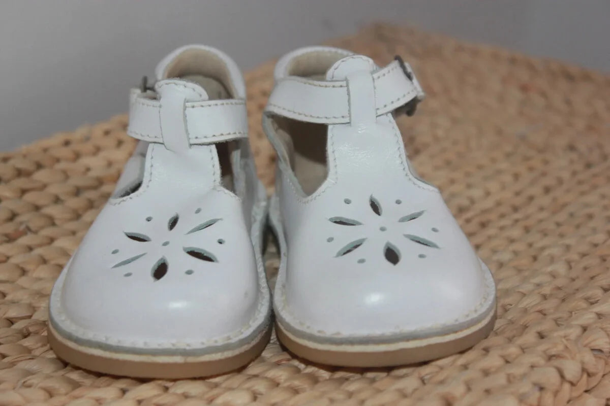 tweedehands-witte-leren-schoenen-dpam-unisex-baby-maat-19