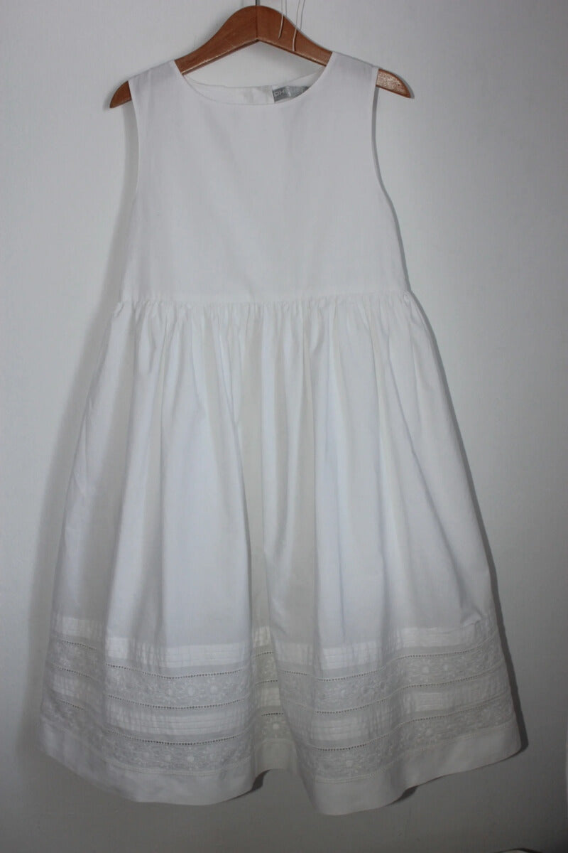 tweedehands-witte-mouwloze-jurk-maat-140-jodhpur-zomercollectie