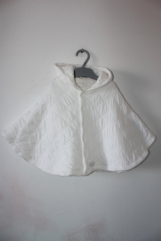 tweedehands-witte-cape-universele-maat-baby-unisex-petit-bateau